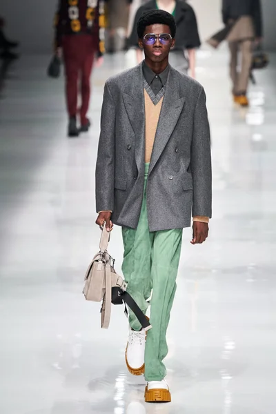 Look 31